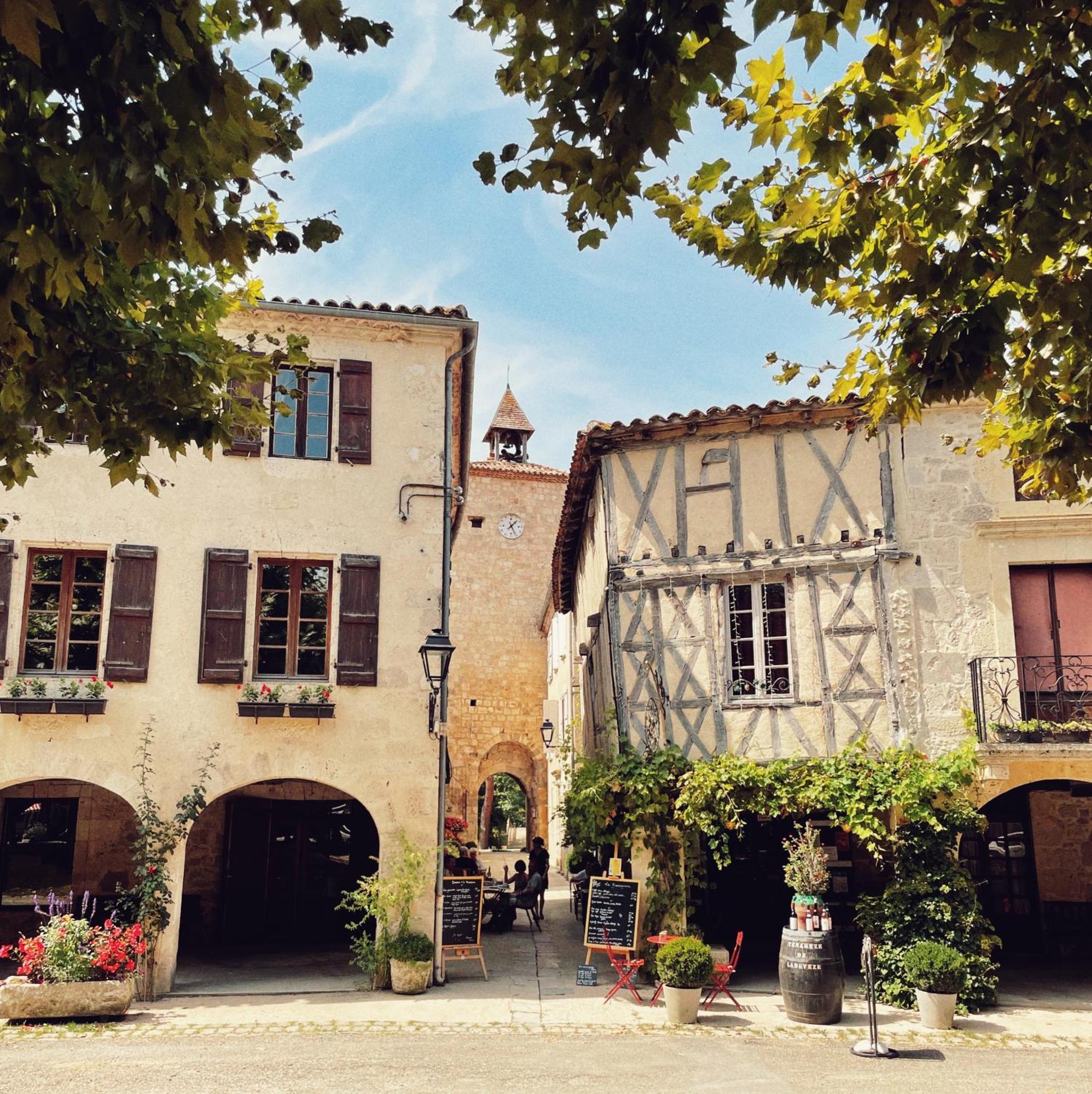 Bed and Breakfast Petit Chateau Le Piot Fleurance Exterior foto