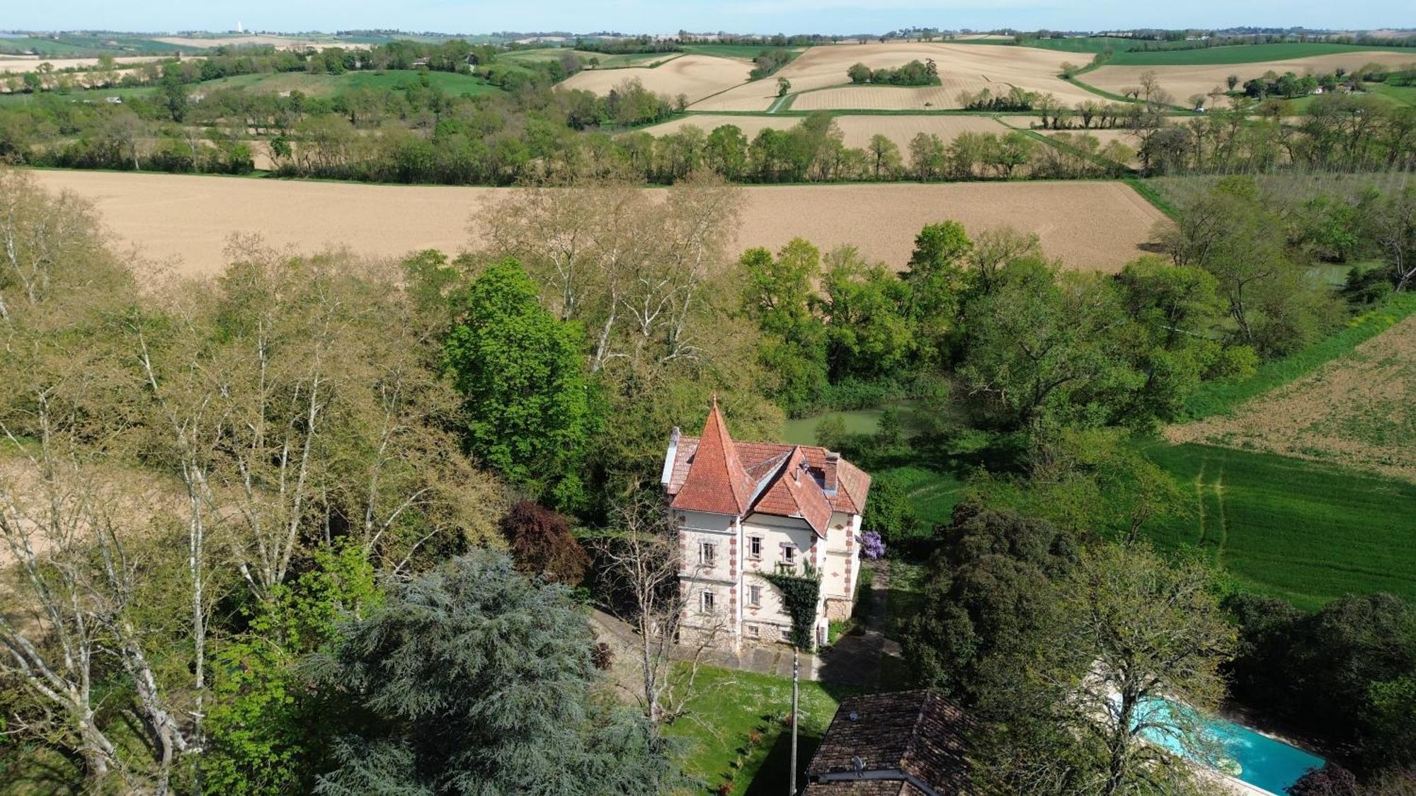 Bed and Breakfast Petit Chateau Le Piot Fleurance Exterior foto